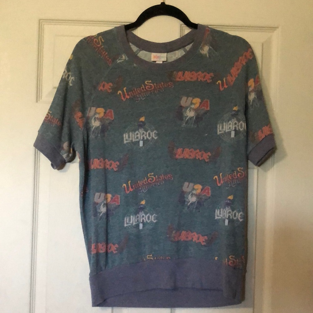 LuLaRoe Jane shirt size small
